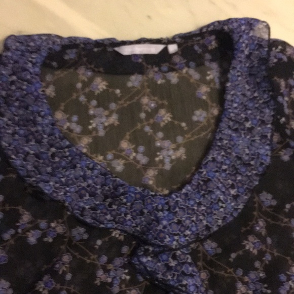 Woman’s  blouse size 12 - Picture 4 of 11